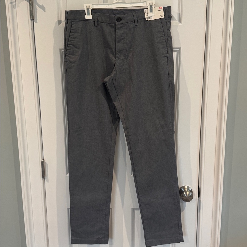 Uniqlo Slim Fit Chino Pants 36x34 gray